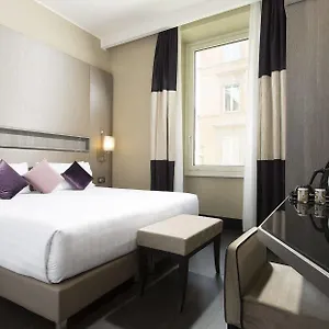 Hotel Life, Roma